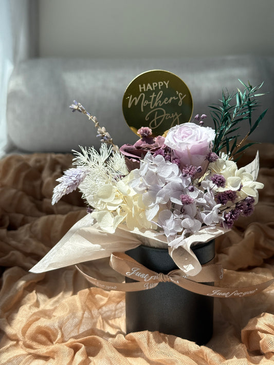 Preserved Blooms in Mini Box