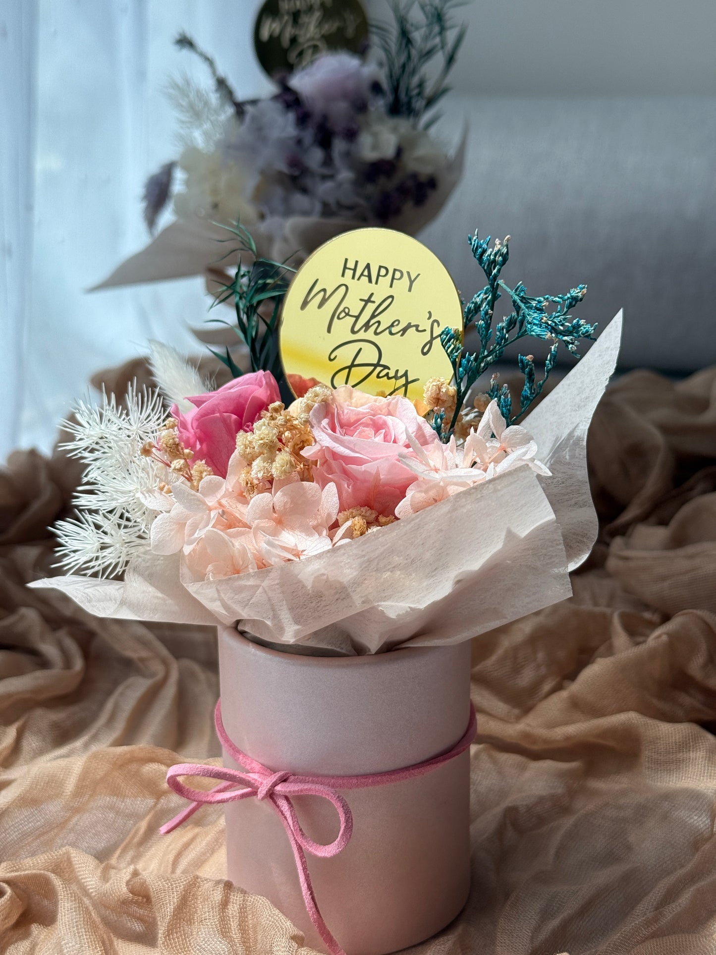 Preserved Blooms in Mini Box